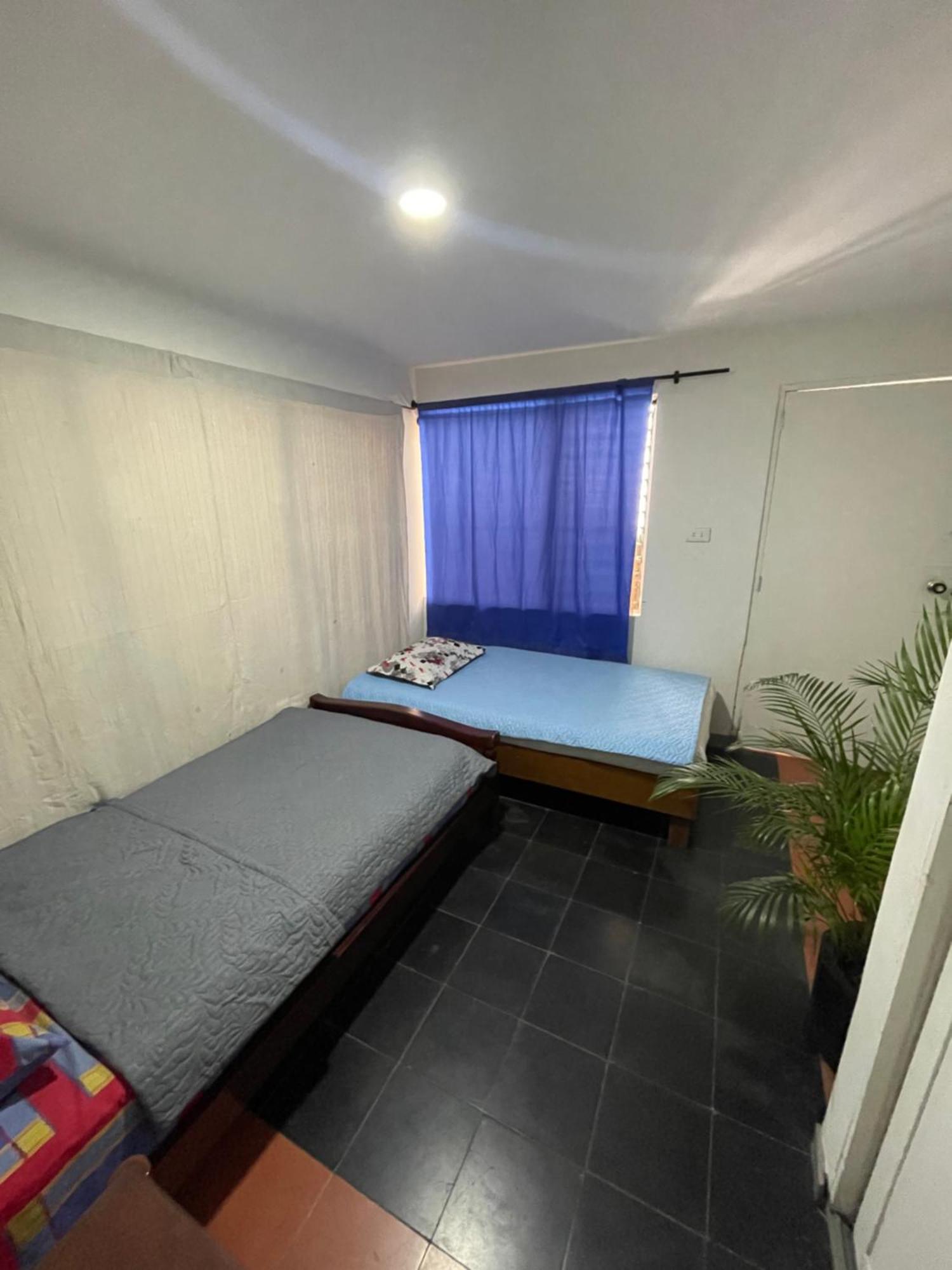 Hostal Casa Las Tias Medellín Kültér fotó