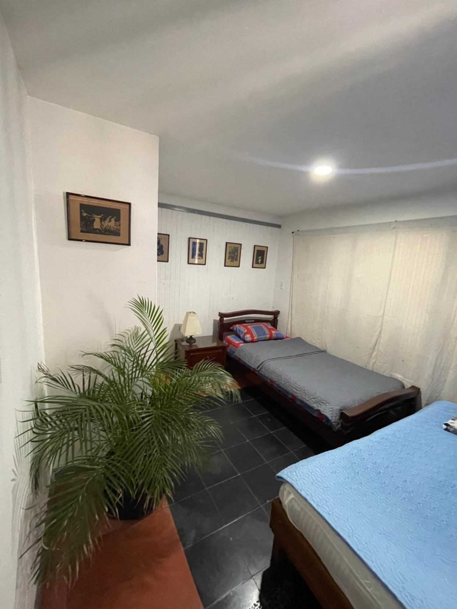 Hostal Casa Las Tias Medellín Kültér fotó